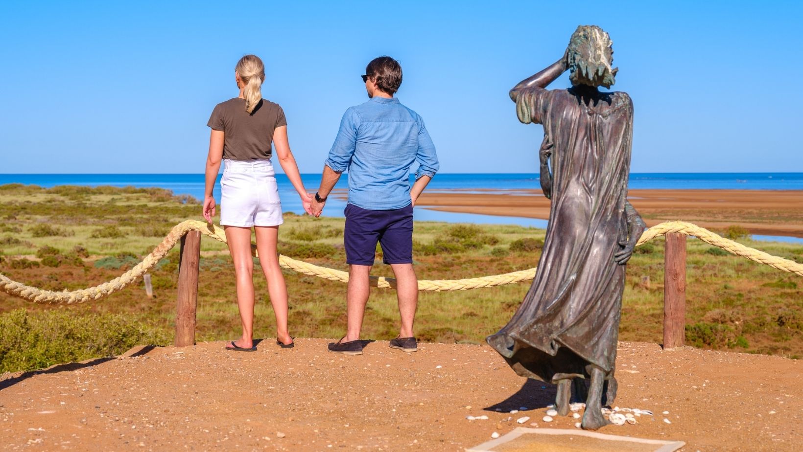 Don't look to the Island Sculpture Image