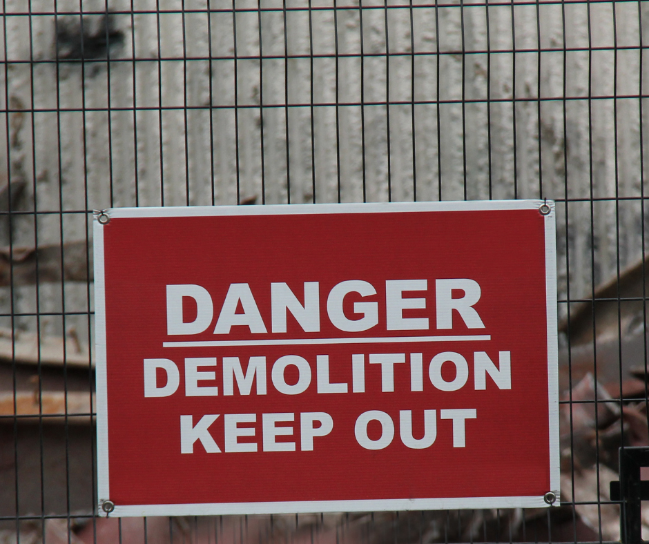 Council approves demolition of two damaged houses